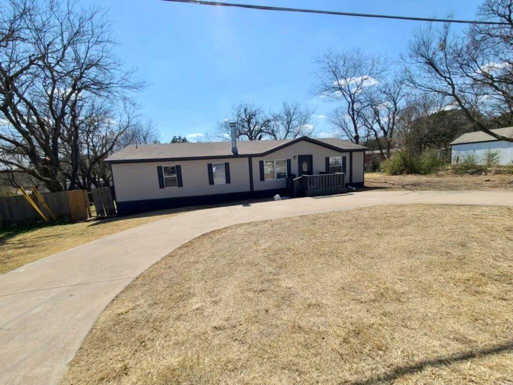 Granbury, TX 76048,1211 Pawnee Trail