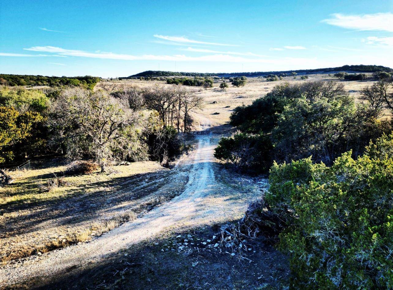 Lampasas, TX 76550,3207 County Road 1320