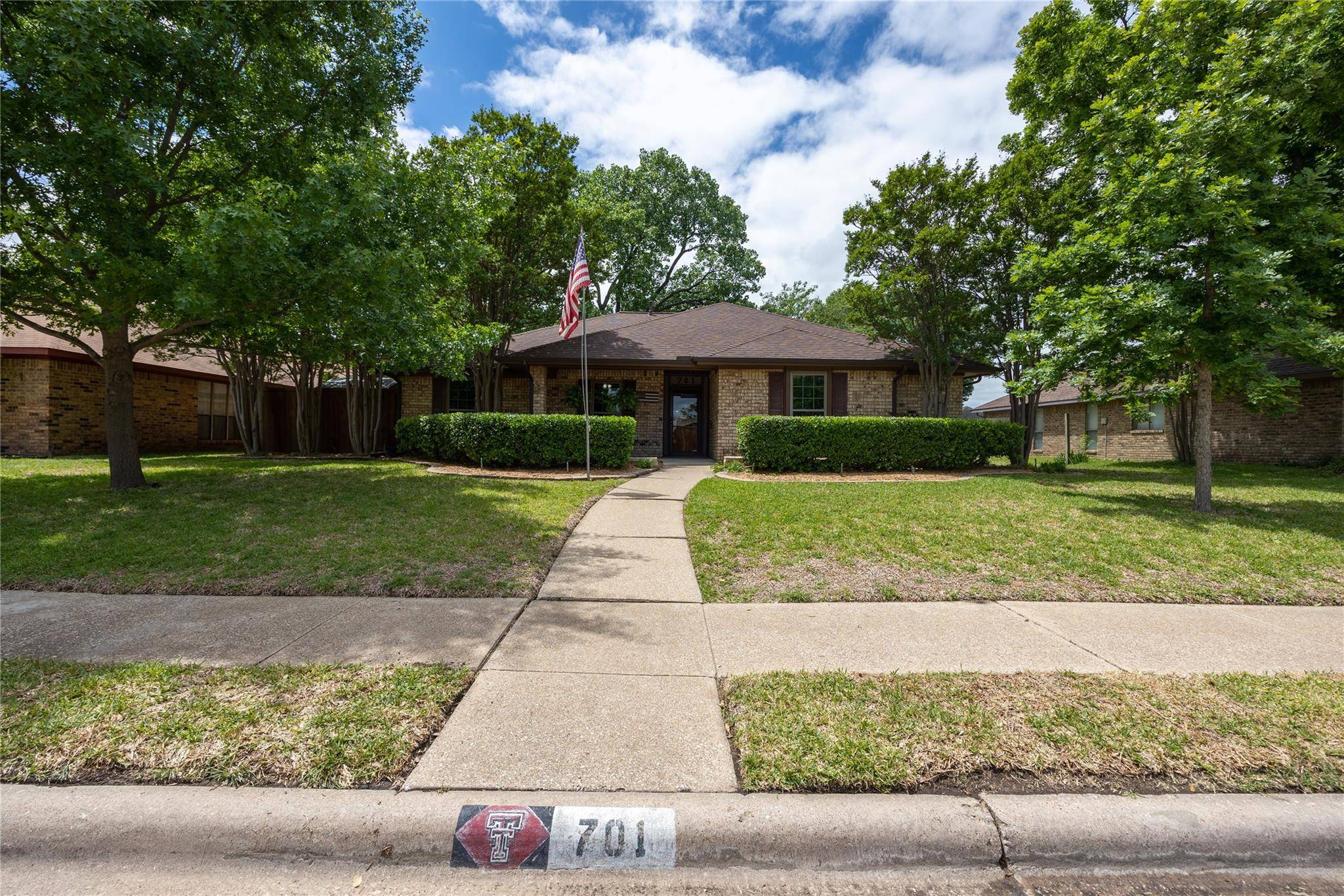 Allen, TX 75002,701 Meadow Creek Drive