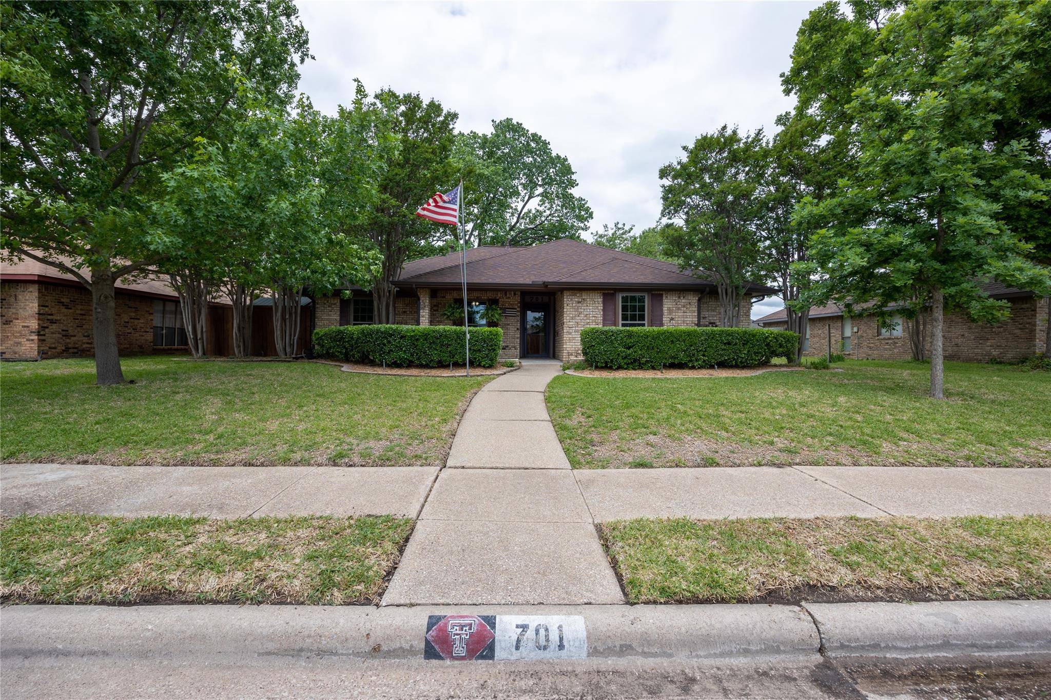 Allen, TX 75002,701 Meadow Creek Drive