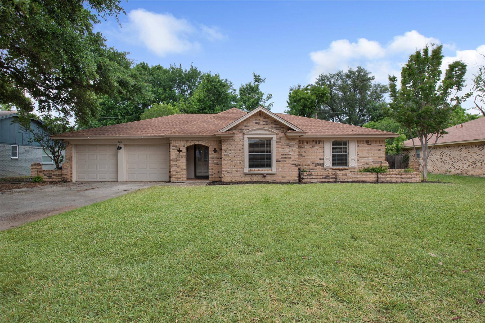 Hurst, TX 76054,328 Mountainview Drive