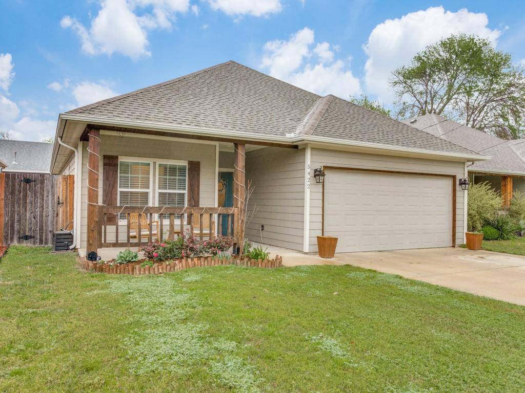 River Oaks, TX 76114,5422 Meandering Road