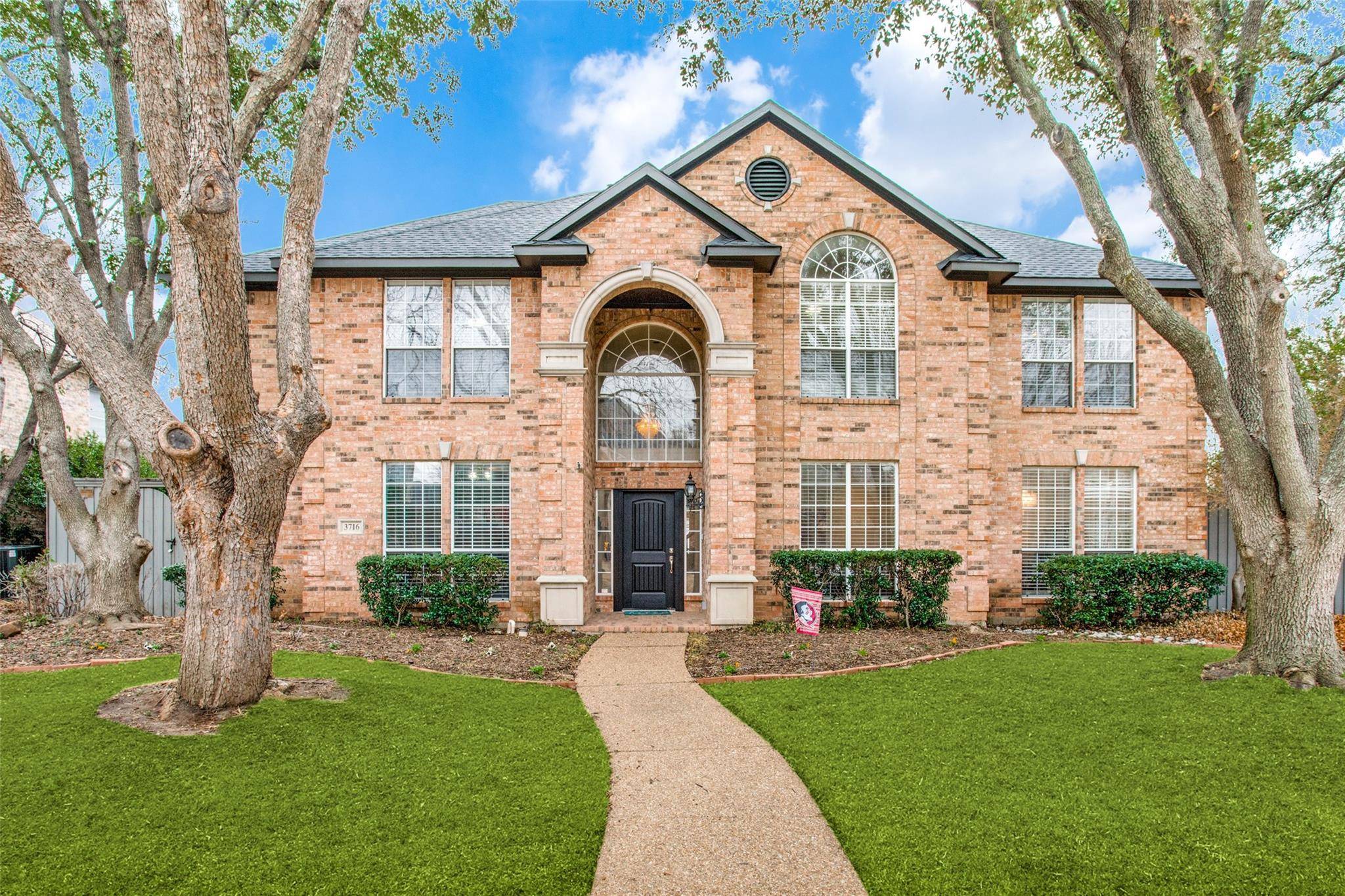 Plano, TX 75025,3716 Roxbury Lane