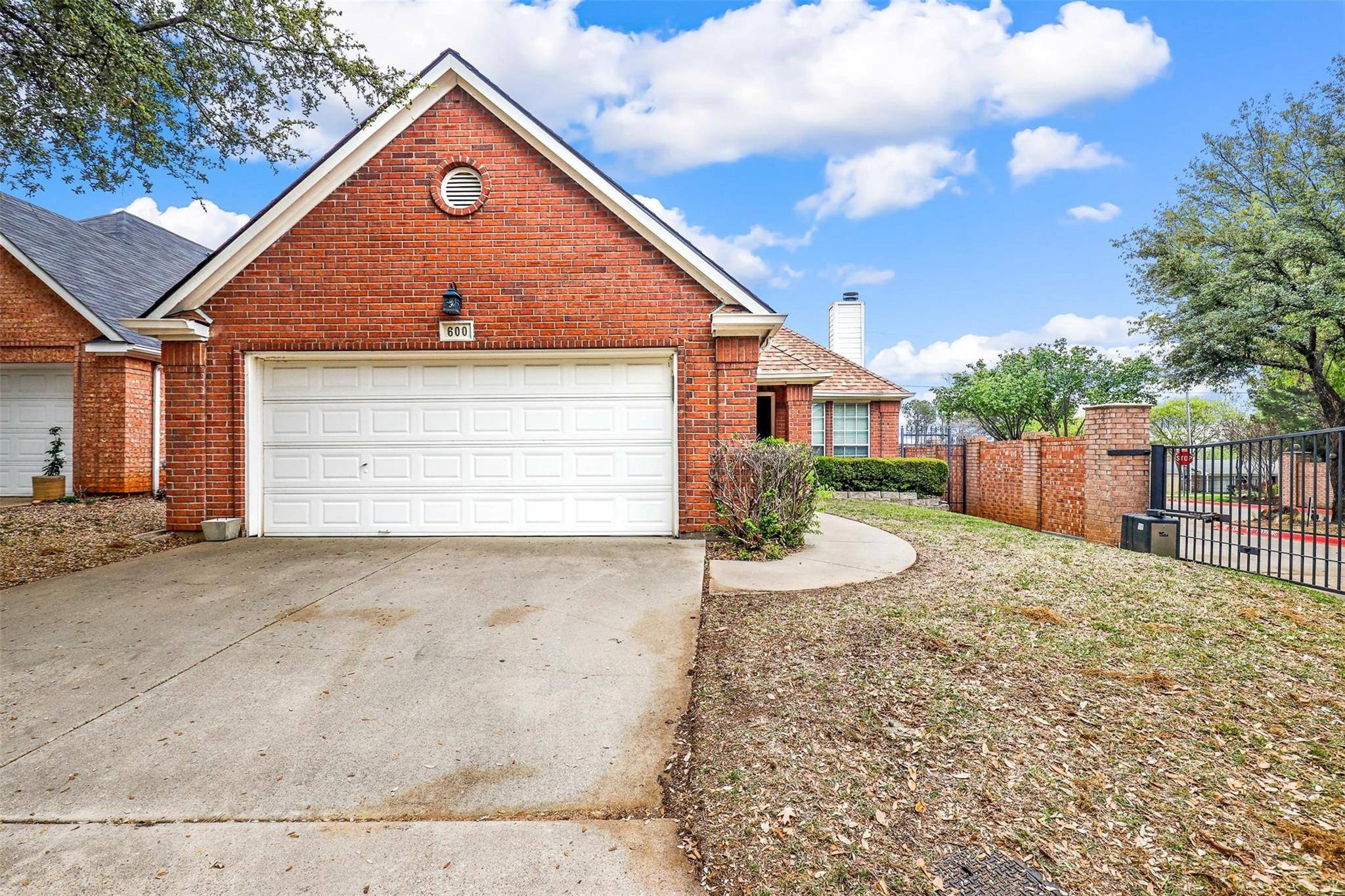 Euless, TX 76039,600 Ashbrook Court