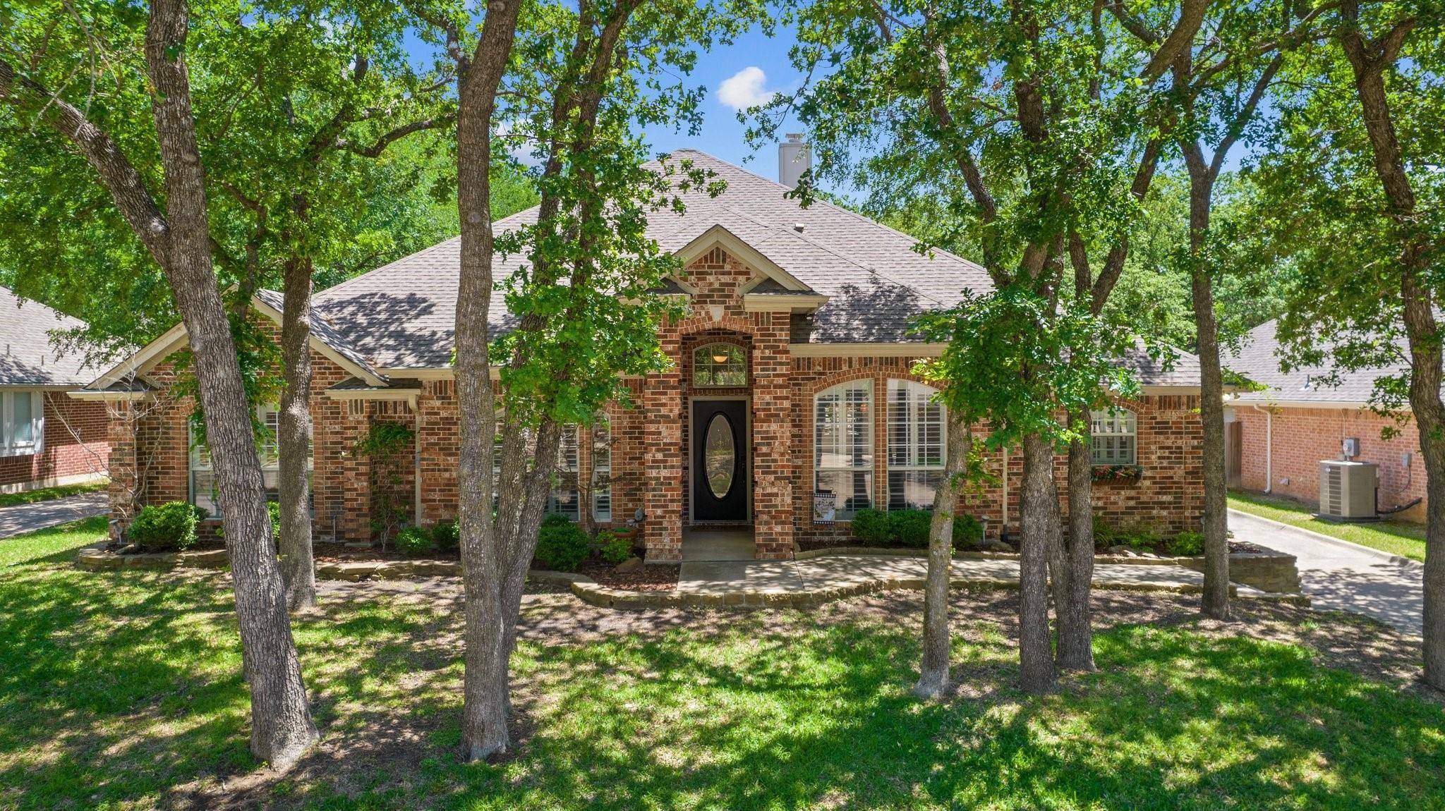 Hurst, TX 76054,3624 Chateaux Lane