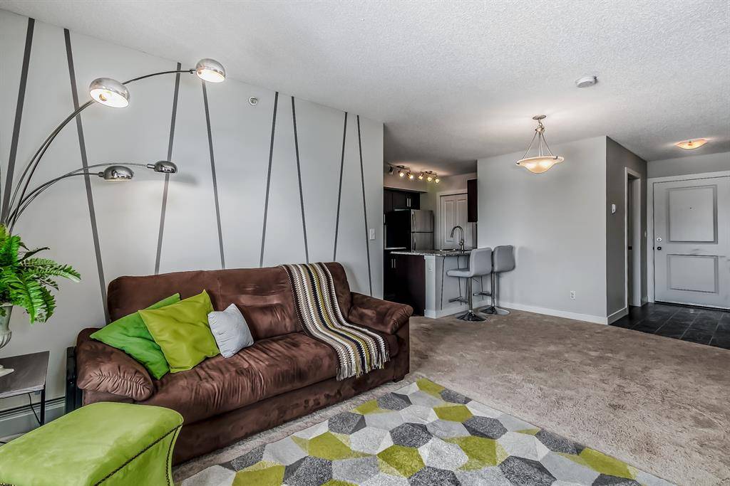 Calgary, AB T2X 2B9,81 Legacy BLVD SE #2432