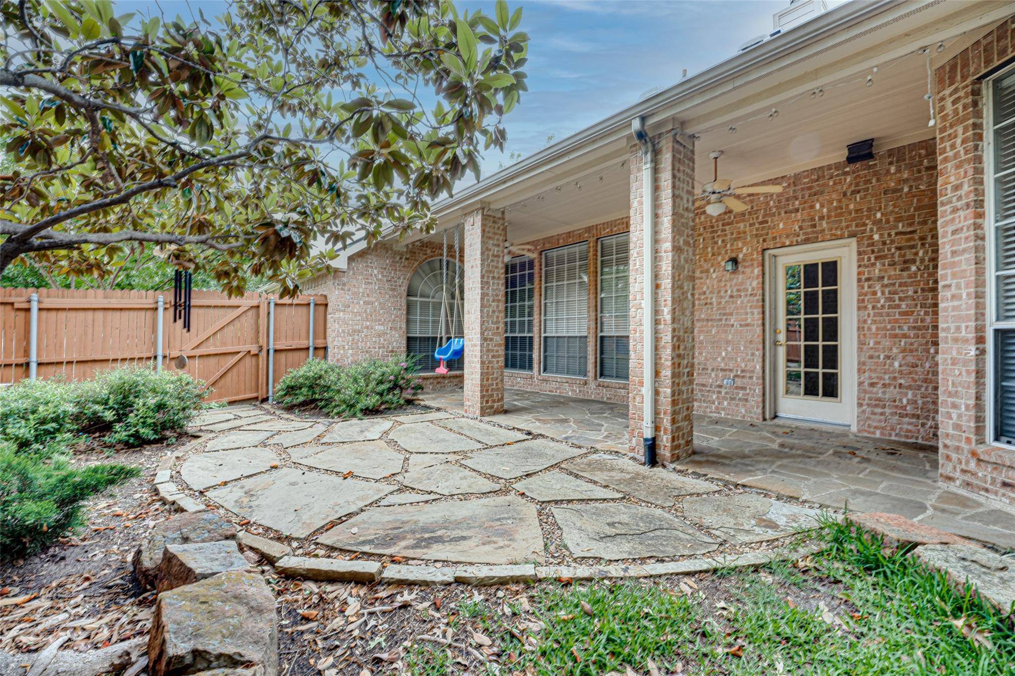 Rockwall, TX 75087,640 Woodland Way