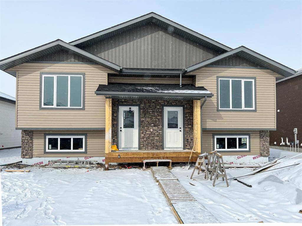 Lacombe, AB T4L 1E9,106 Ranchers Close