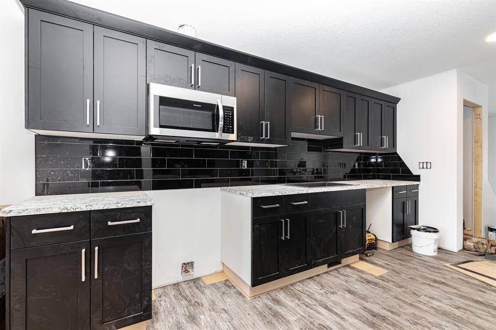 Lacombe, AB T4L 1E9,106 Ranchers Close