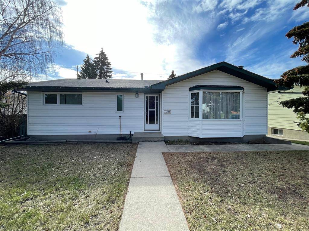 Calgary, AB T2K 2H6,4528 Namaka CRES NW