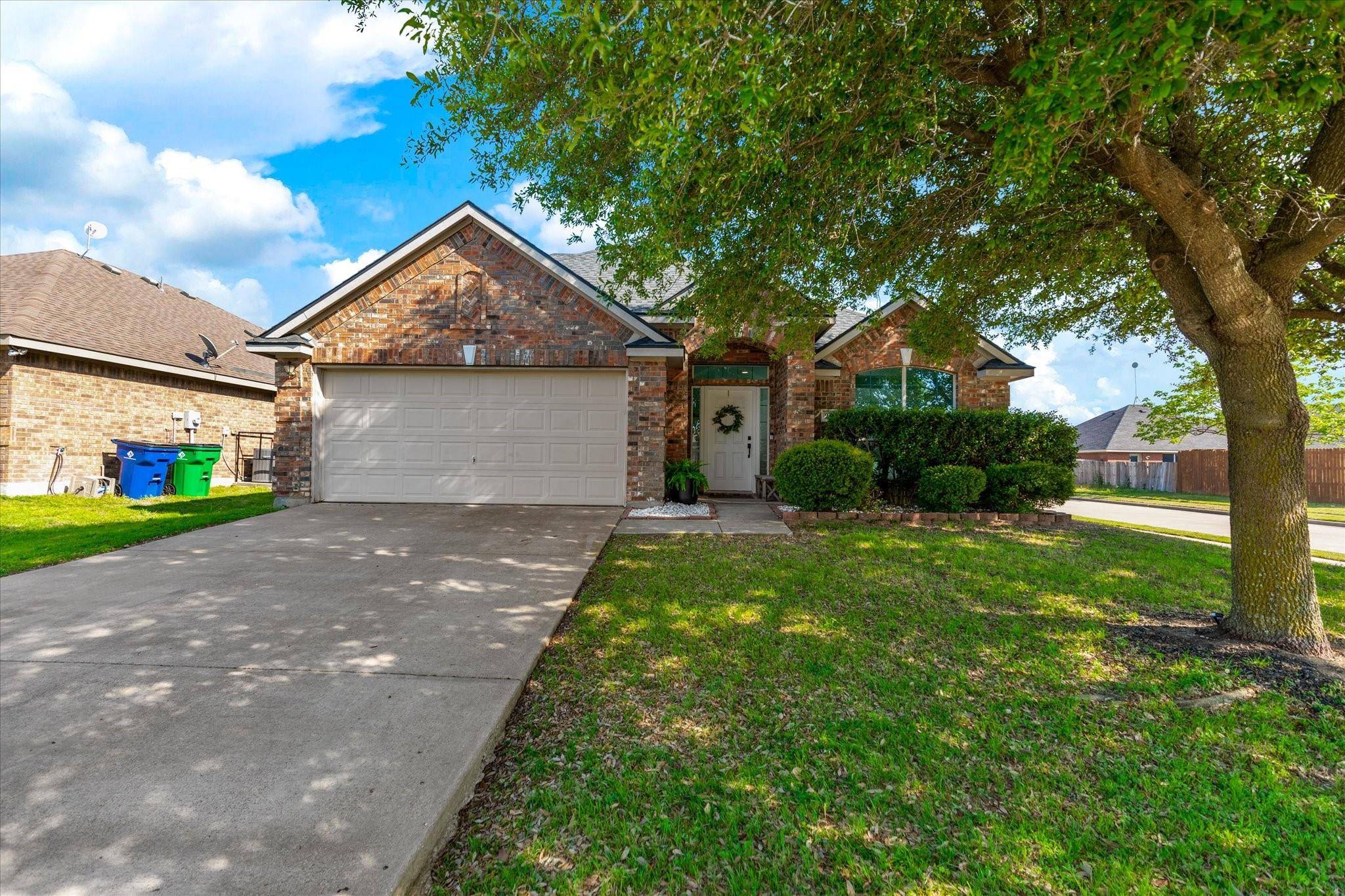 Waxahachie, TX 75167,200 Valley View Drive