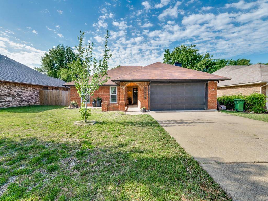 North Richland Hills, TX 76182,7424 Sean Drive