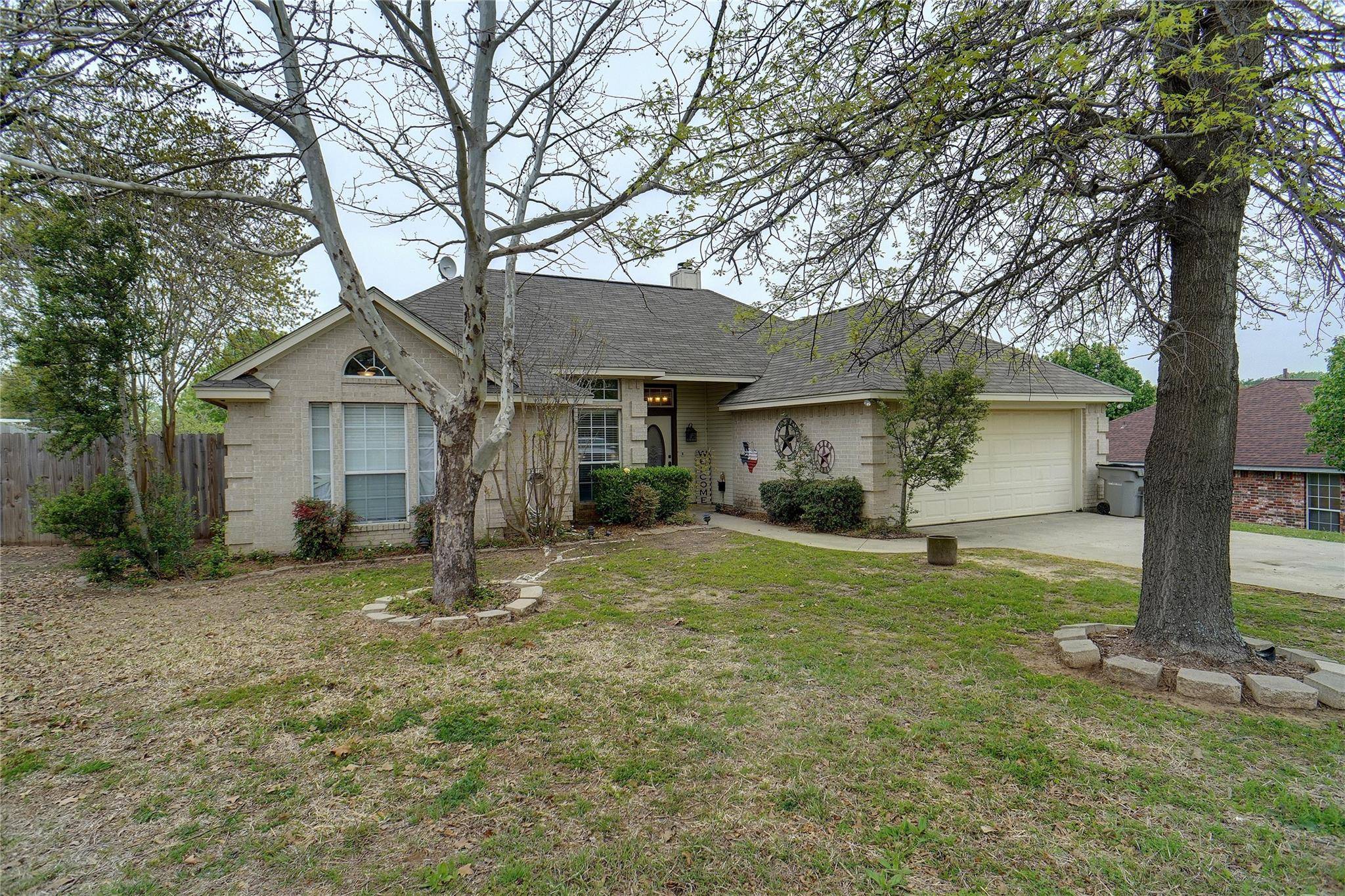 Azle, TX 76020,812 Wayne Trail