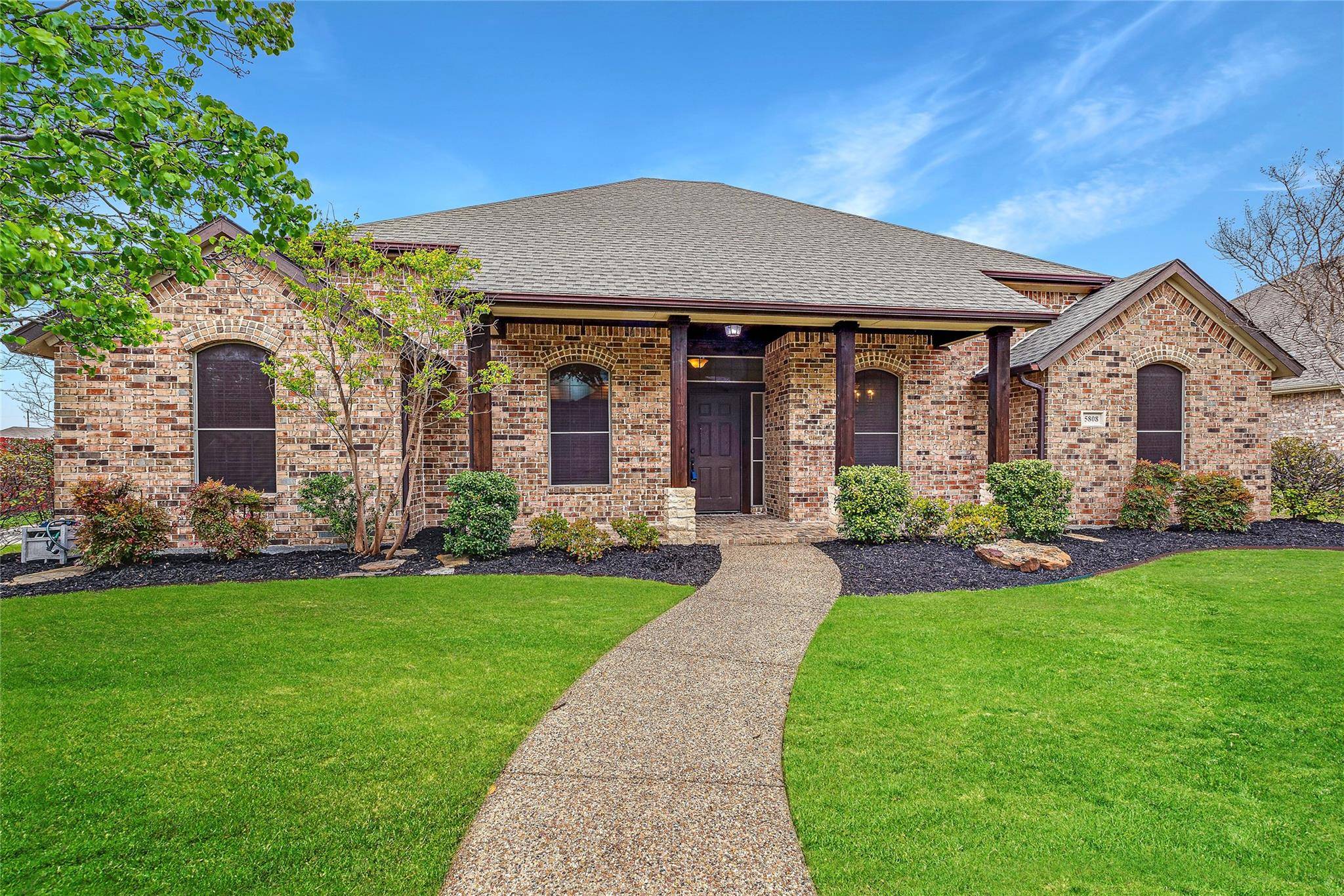 The Colony, TX 75056,5808 Bentley Lane