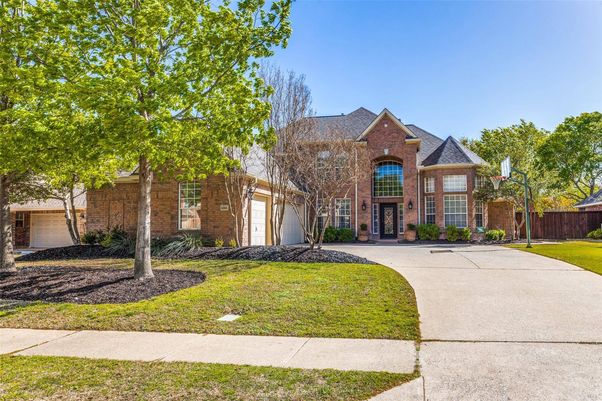 Mckinney, TX 75072,5305 Arbor Hollow Drive