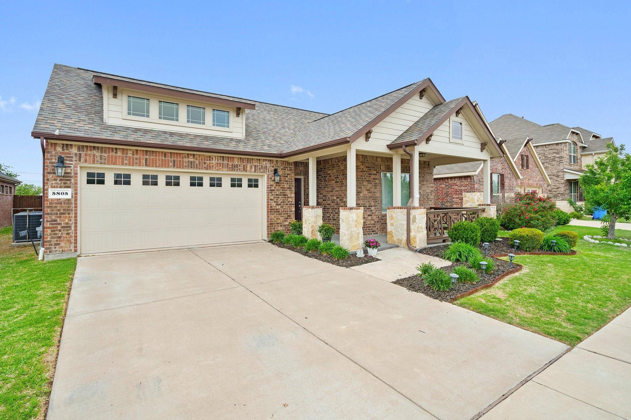 Rowlett, TX 75089,5805 Petunia Lane