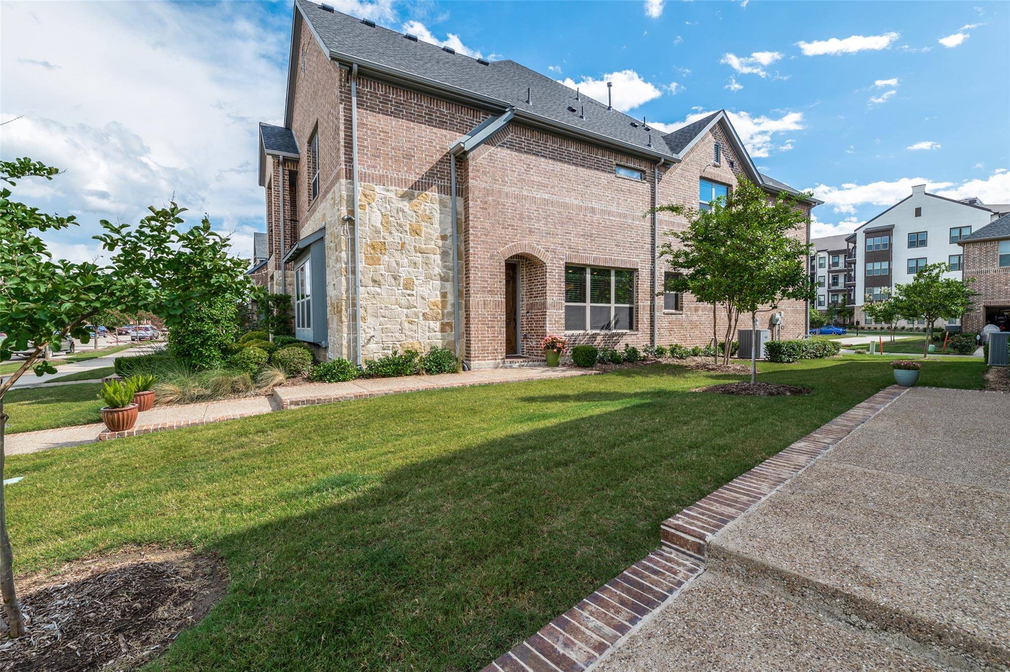 Arlington, TX 76005,4132 Cascade Sky Drive