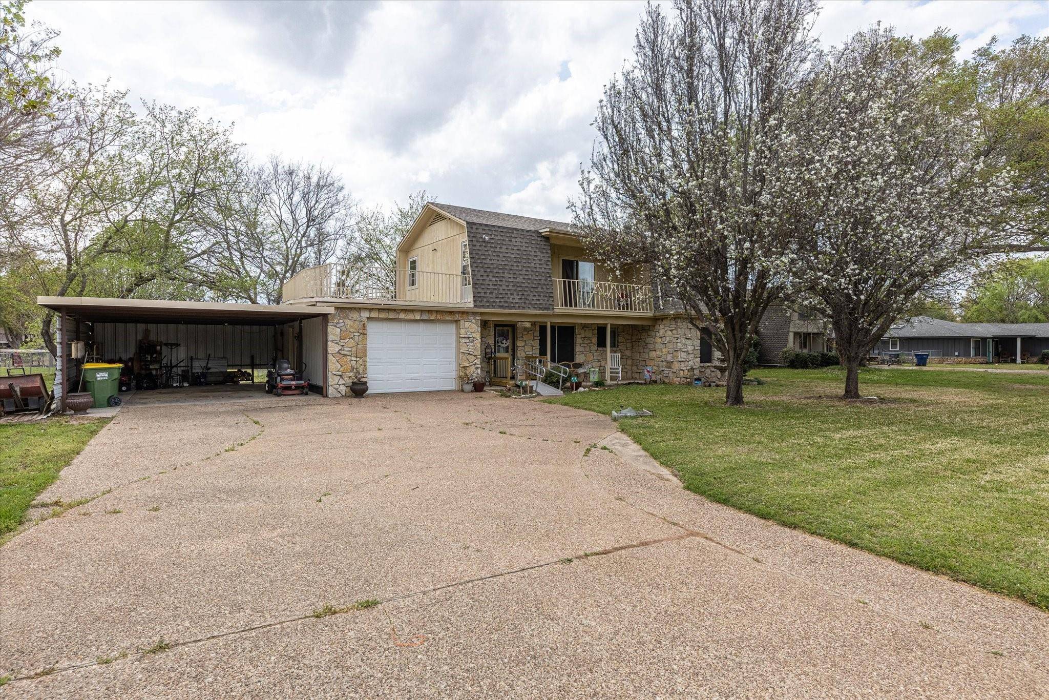 Granbury, TX 76049,3714 Winding Way