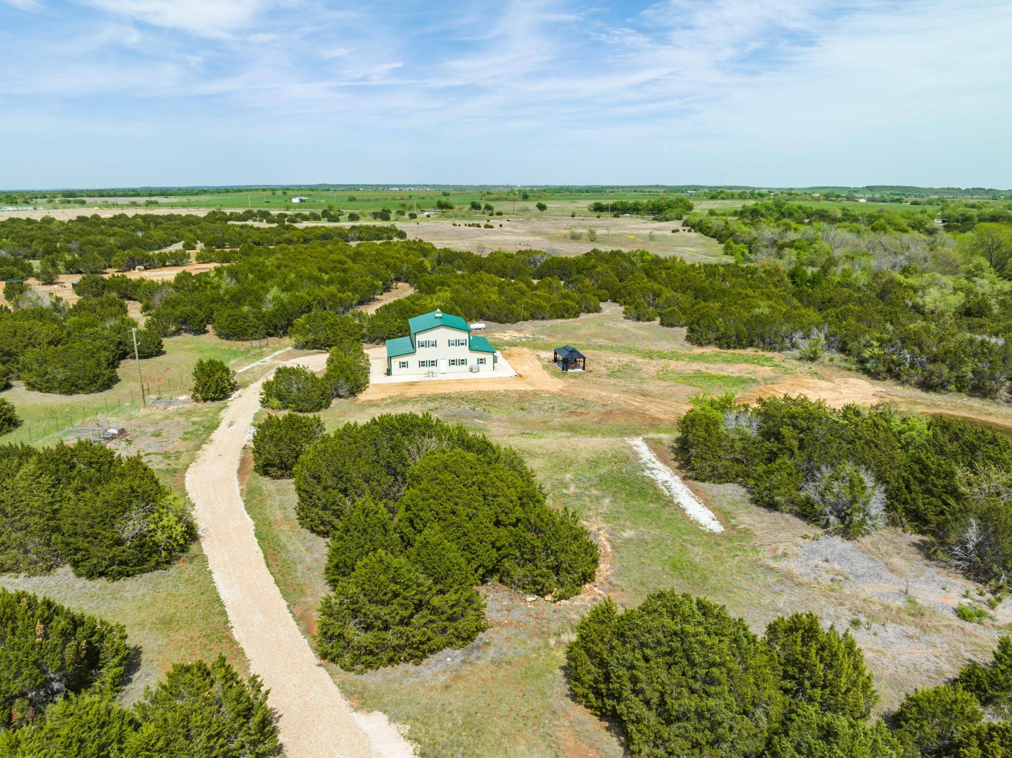 Blum, TX 76627,116 Creekview Drive