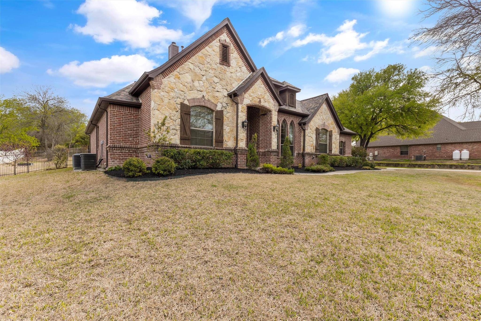 Lakeside, TX 76108,217 Copperwood Drive