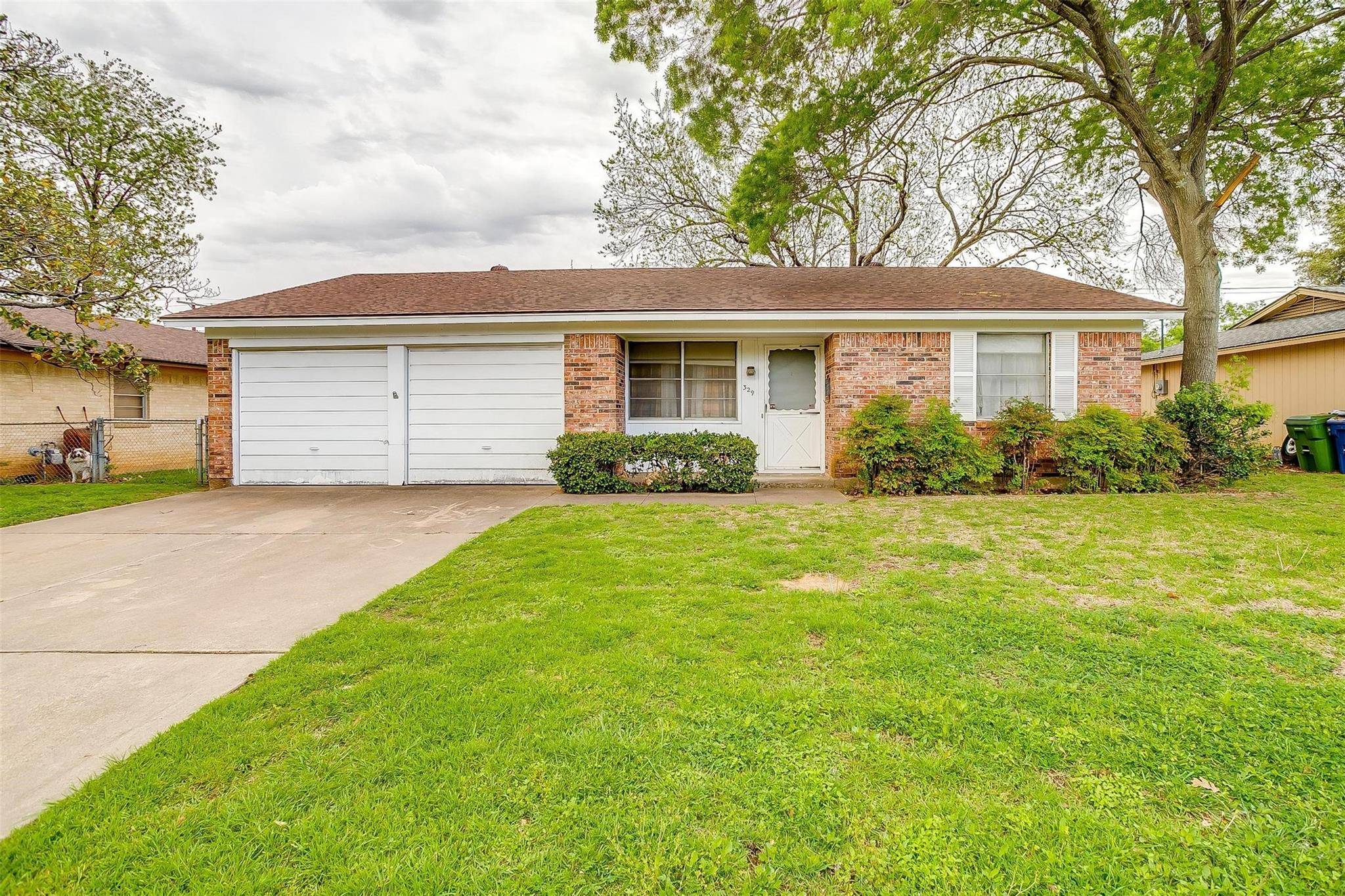 Burleson, TX 76028,329 Gregory Street