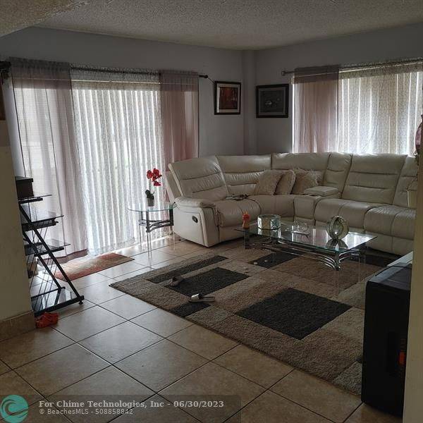 Lauderhill, FL 33319,4154 Inverrary Dr  #111