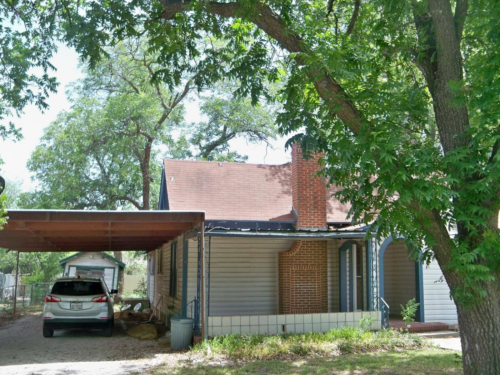 Coleman, TX 76834,208 E 9th Street