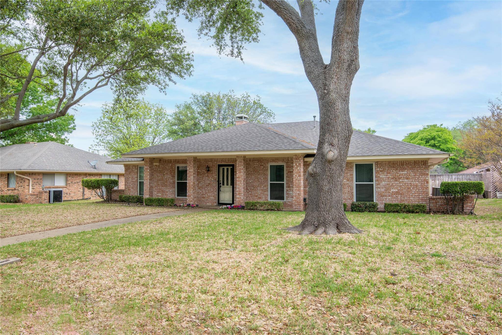 Lewisville, TX 75077,1537 Glenhill Lane