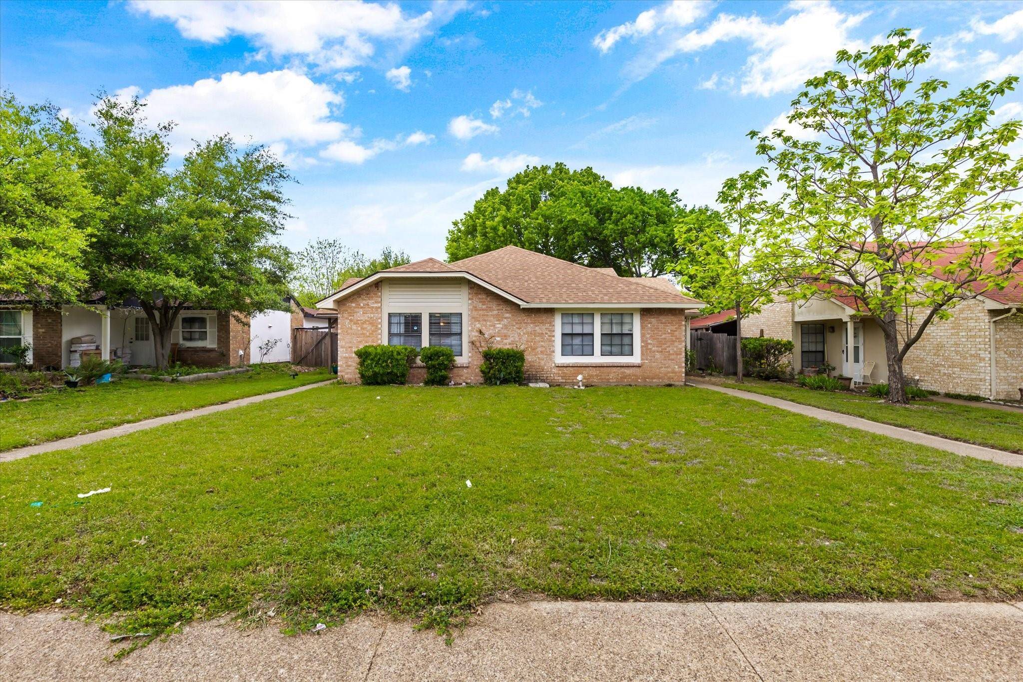 Dallas, TX 75249,7105 Pineberry Road