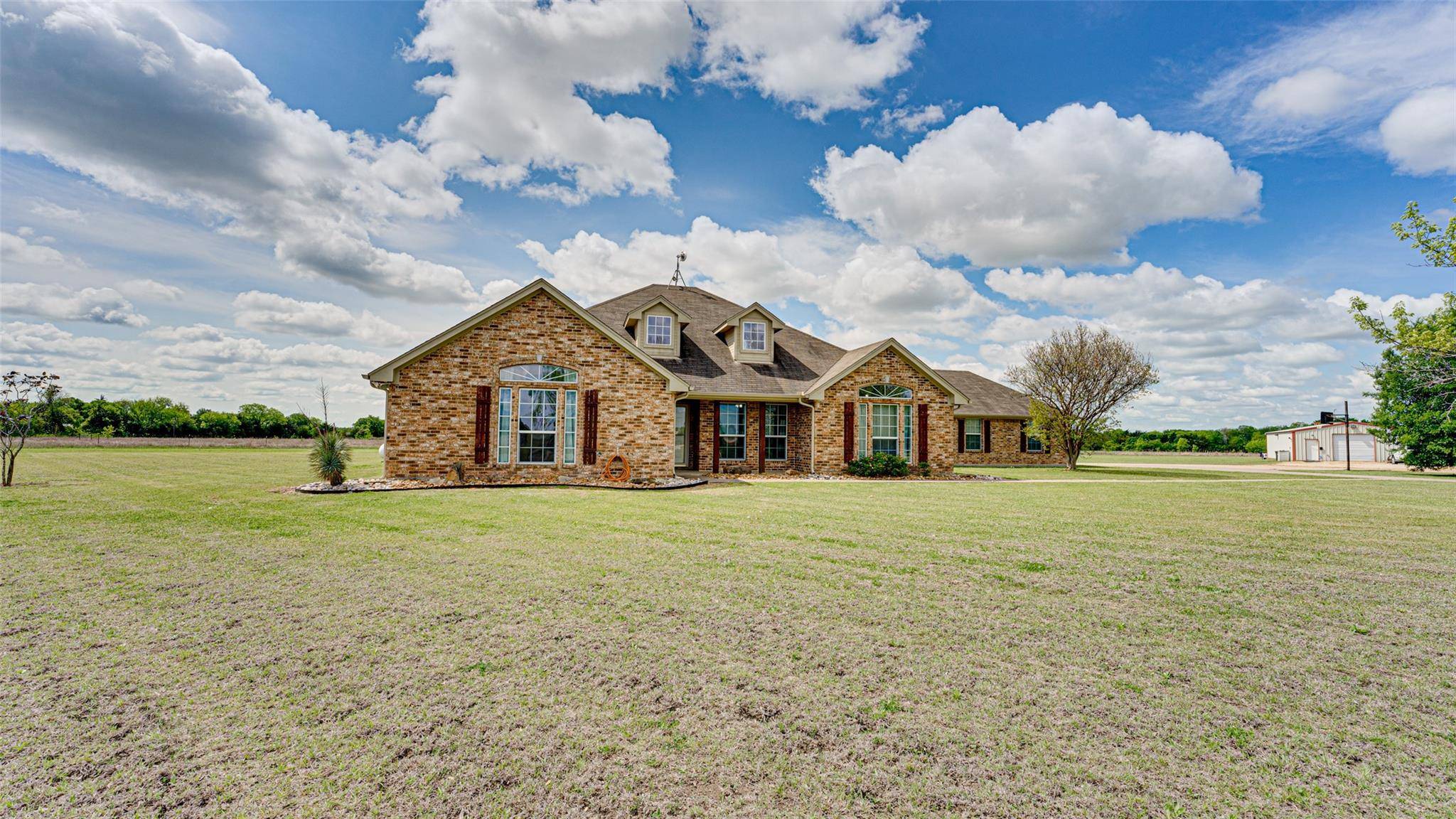 Pecan Hill, TX 75154,1026 S Lowrance Road