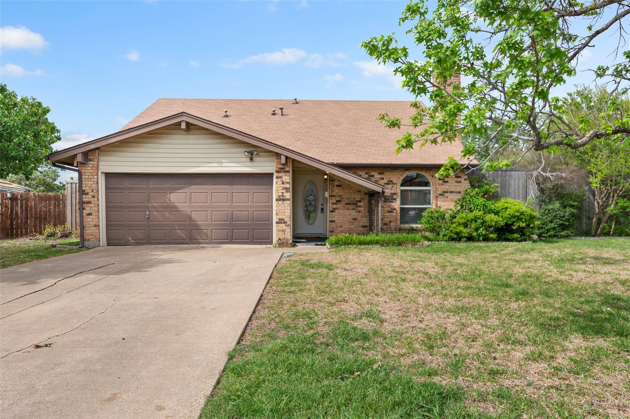 Carrollton, TX 75007,2027 Lucerne Circle