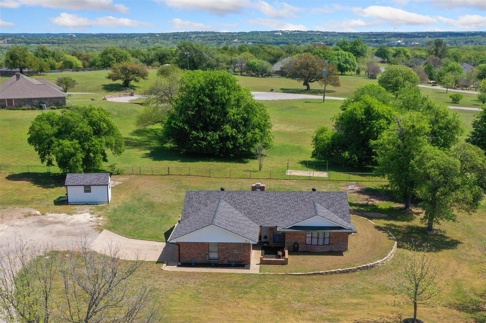 Weatherford, TX 76086,118 Oakwood Drive