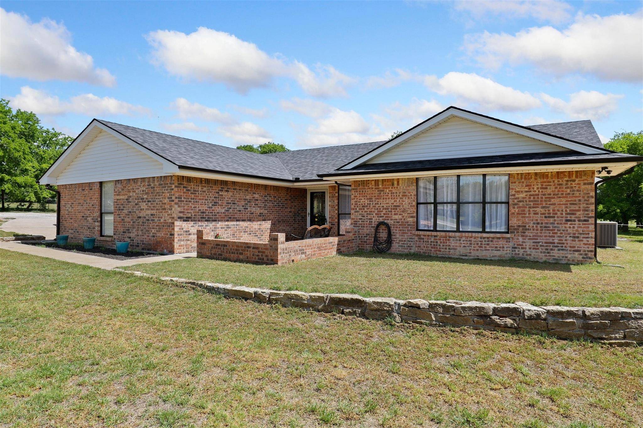 Weatherford, TX 76086,118 Oakwood Drive