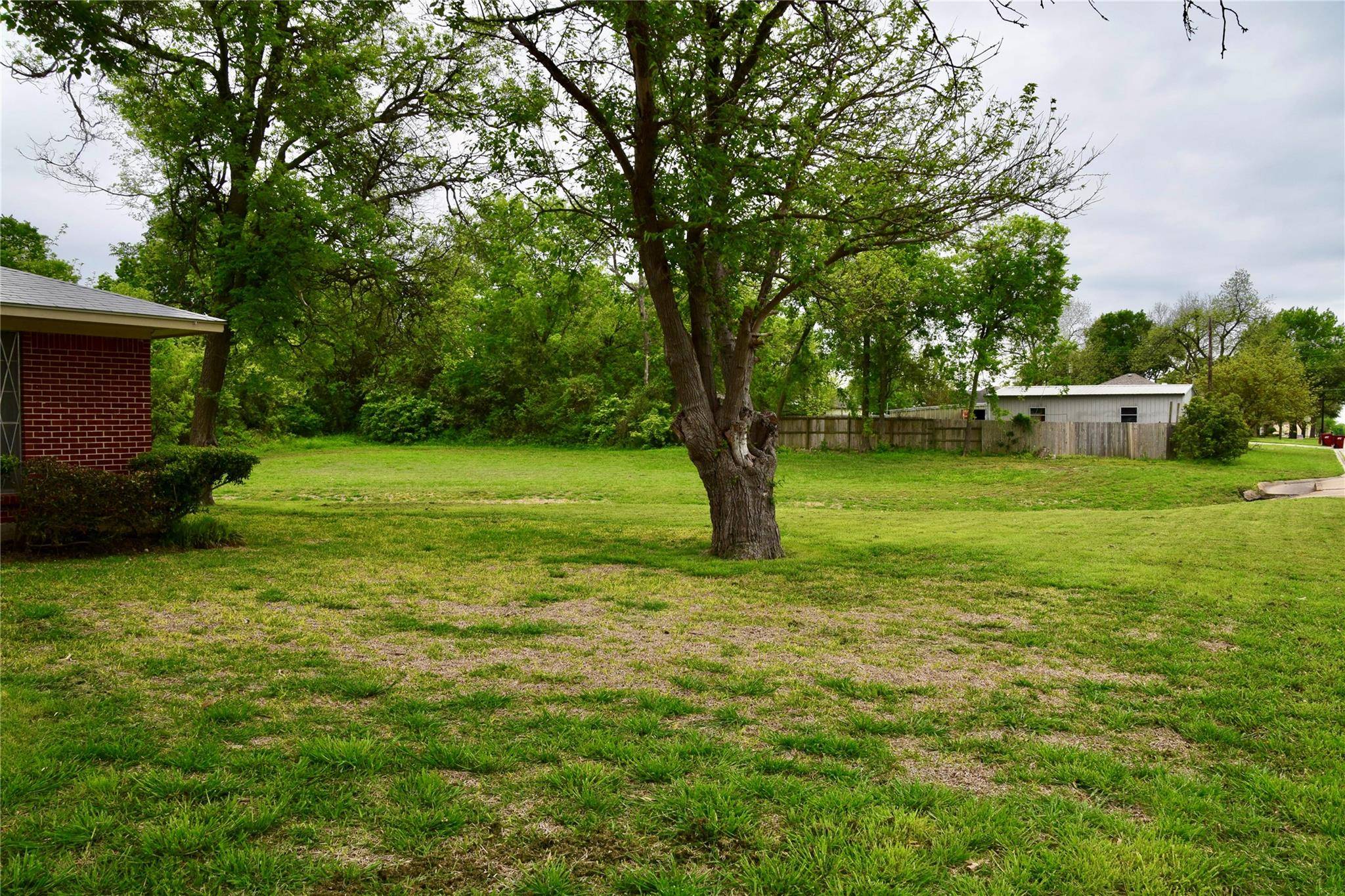 Farmersville, TX 75442,214 N Hamilton Street