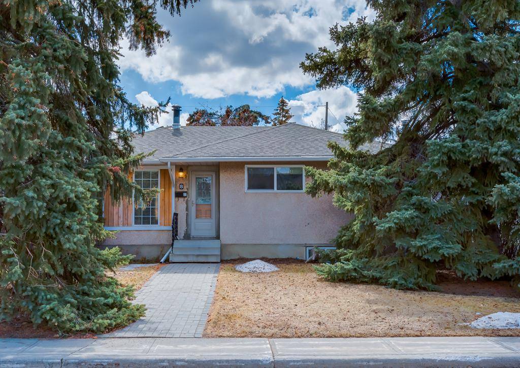 Calgary, AB T2L 0S9,8 Cuthbert PL NW