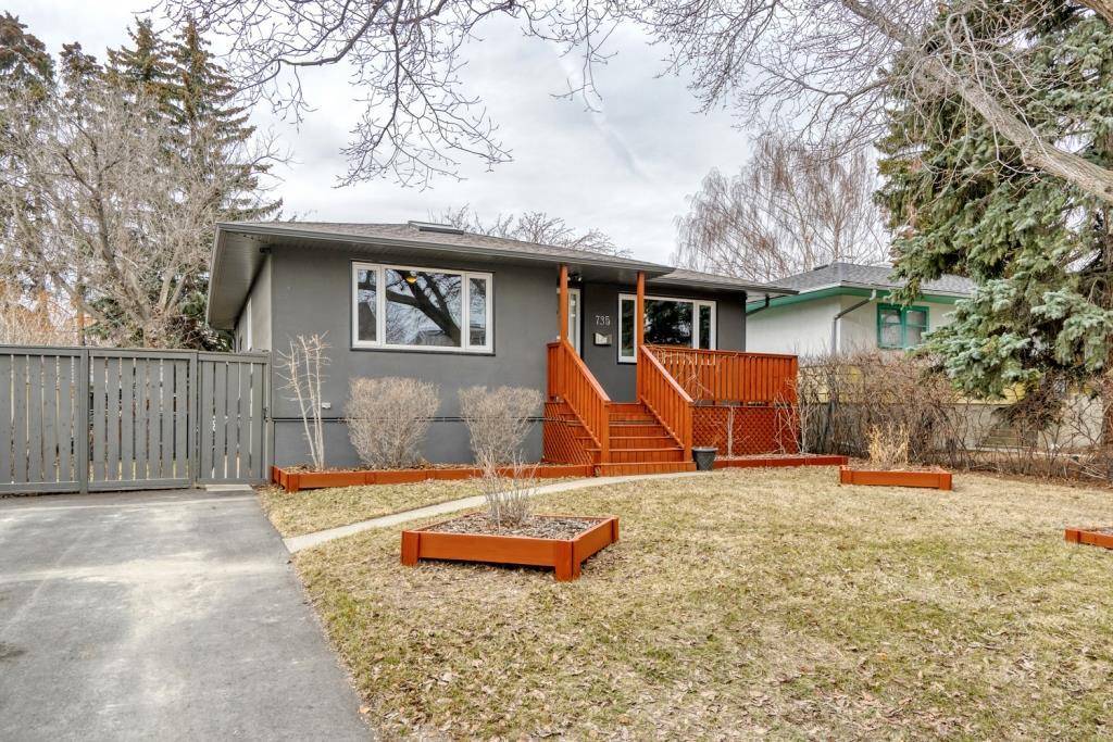 Calgary, AB T2N 2Z6,735 35 ST NW