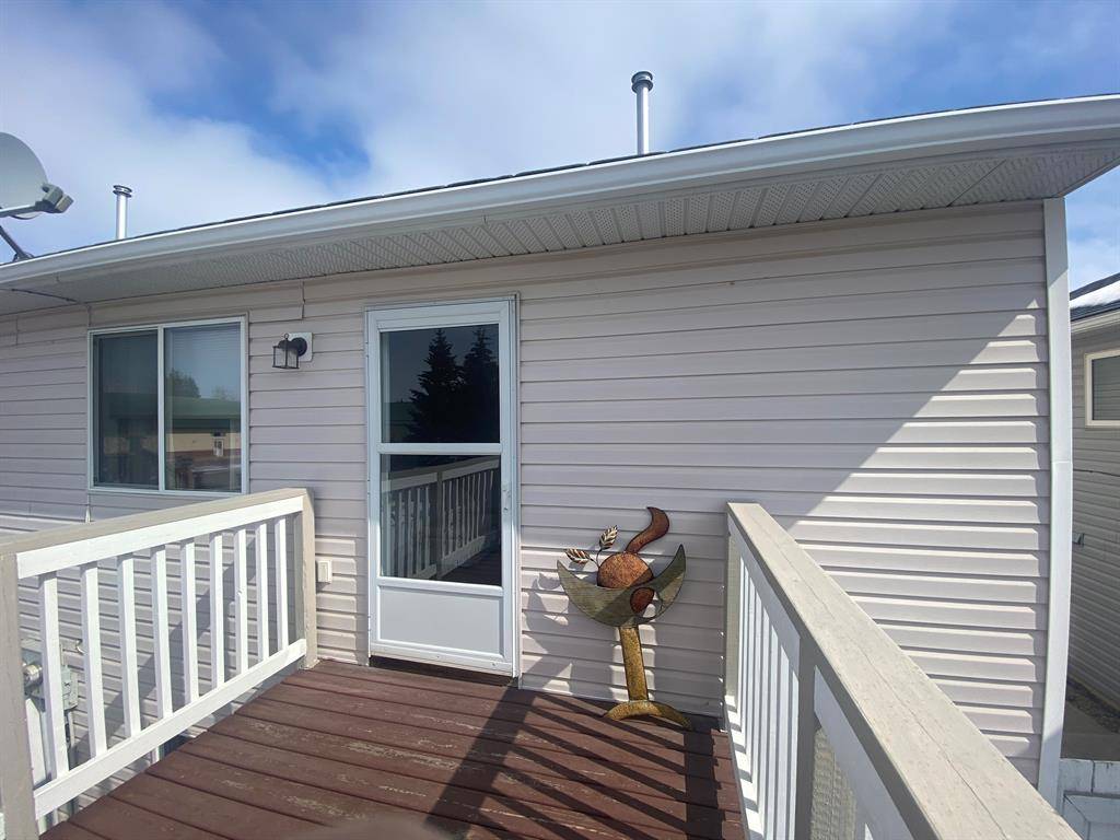 Didsbury, AB T0M 0W0,14 Street #1526A