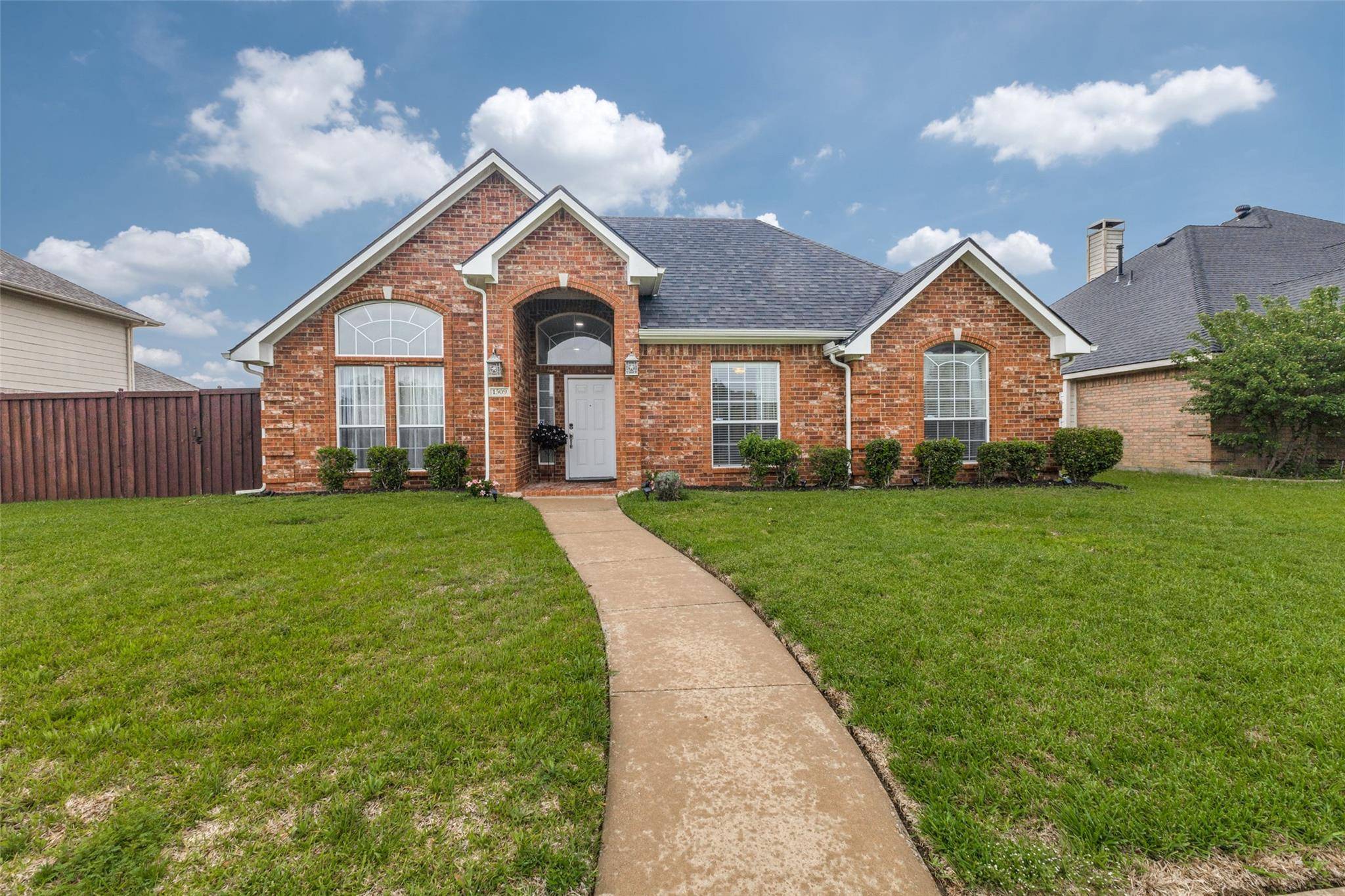 Garland, TX 75043,1509 Spring Hollow Lane