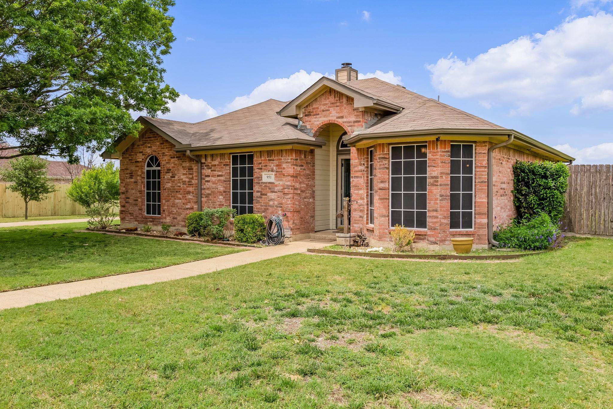 Midlothian, TX 76065,951 S Ridge Drive