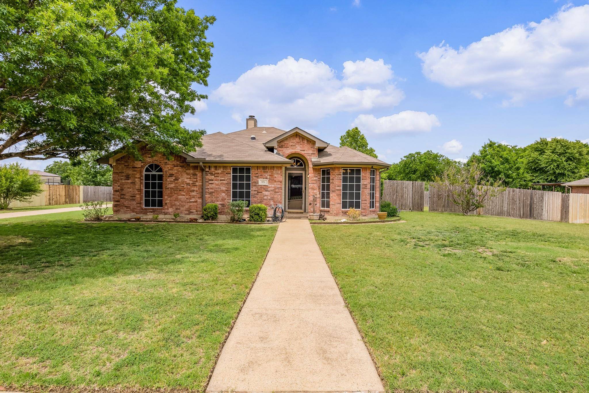 Midlothian, TX 76065,951 S Ridge Drive