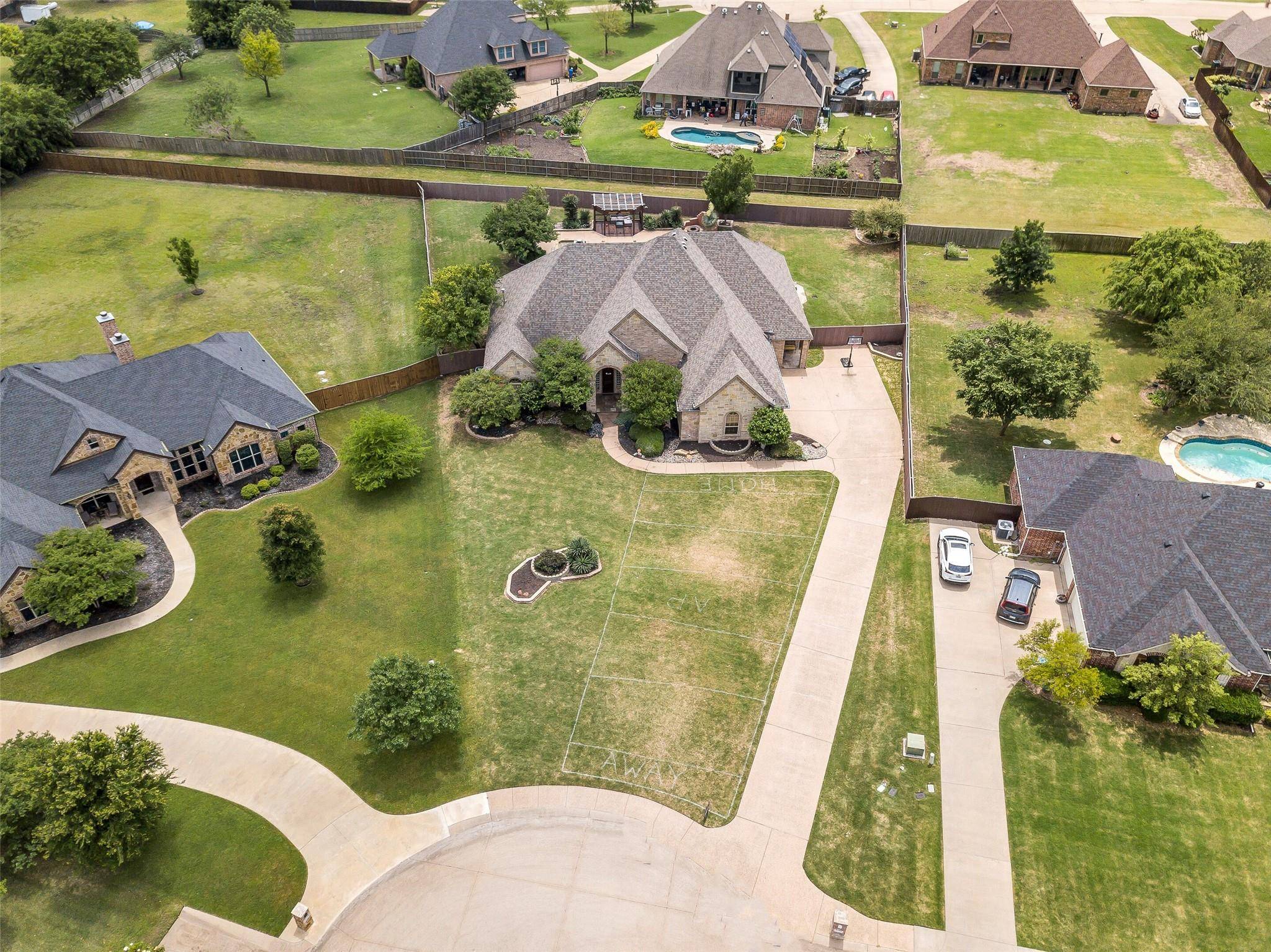 Waxahachie, TX 75167,8280 Armstrong Way