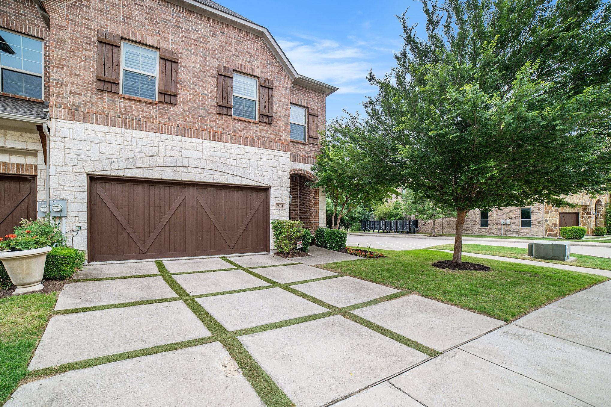 Carrollton, TX 75010,2804 Cedar Elm Drive