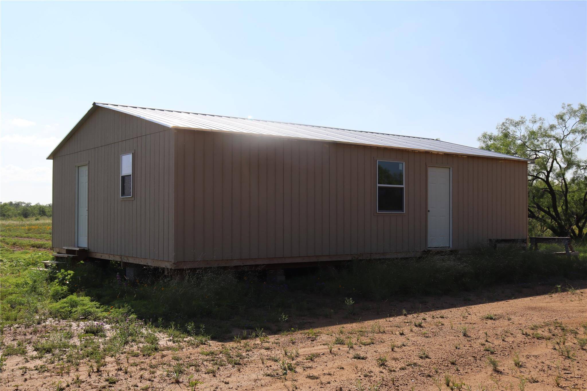 Voss, TX 76888,550 County Road 328