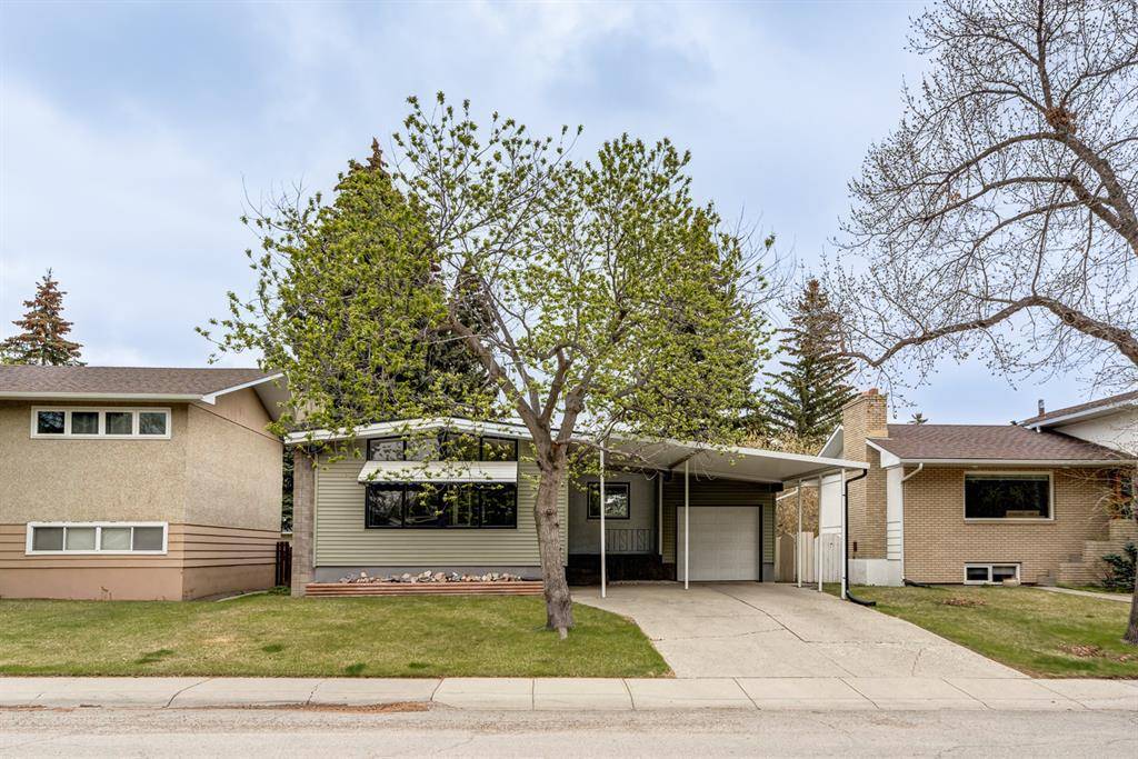 Calgary, AB T2L1H6,2848 Brecken RD NW