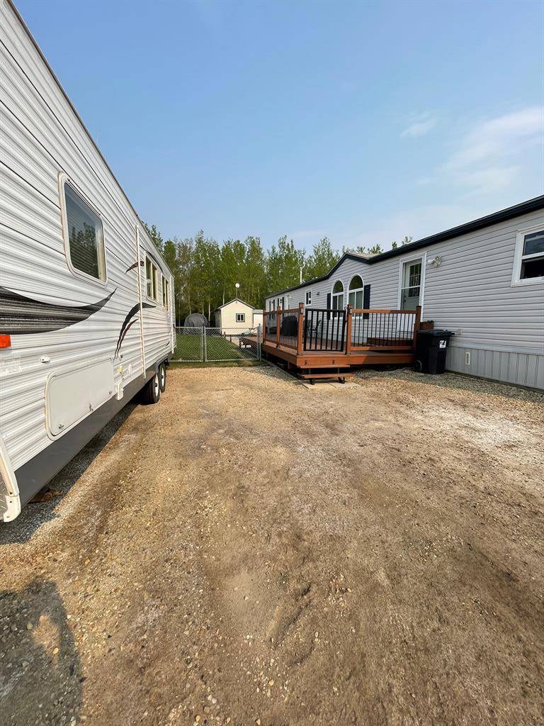 Clairmont, AB T8X 5G7,10105 95 ST