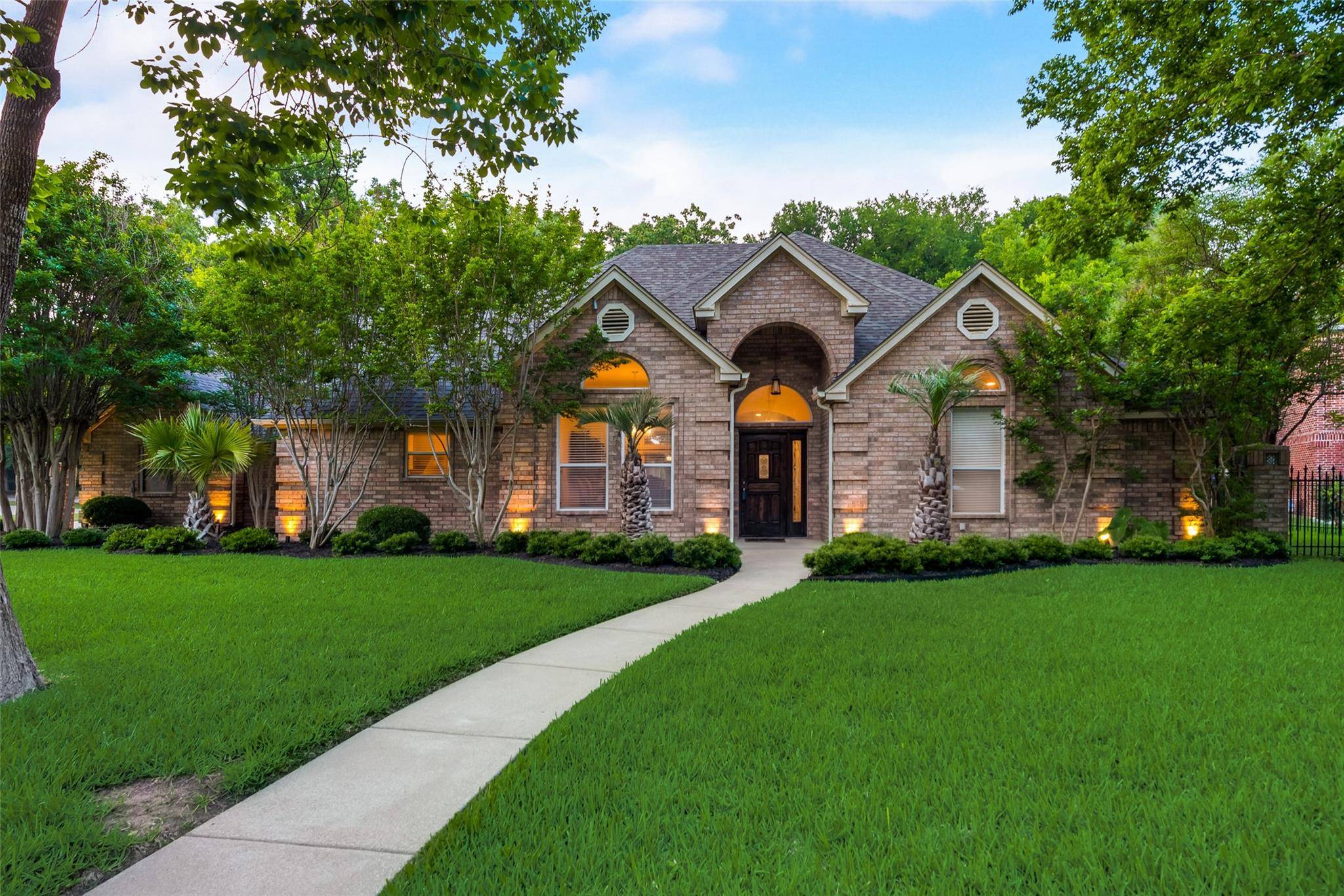 Fort Worth, TX 76112,6125 Forest Lane