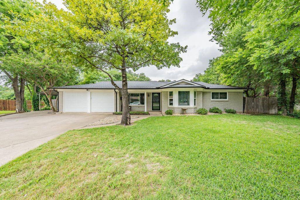 Hurst, TX 76054,640 Circleview Drive N