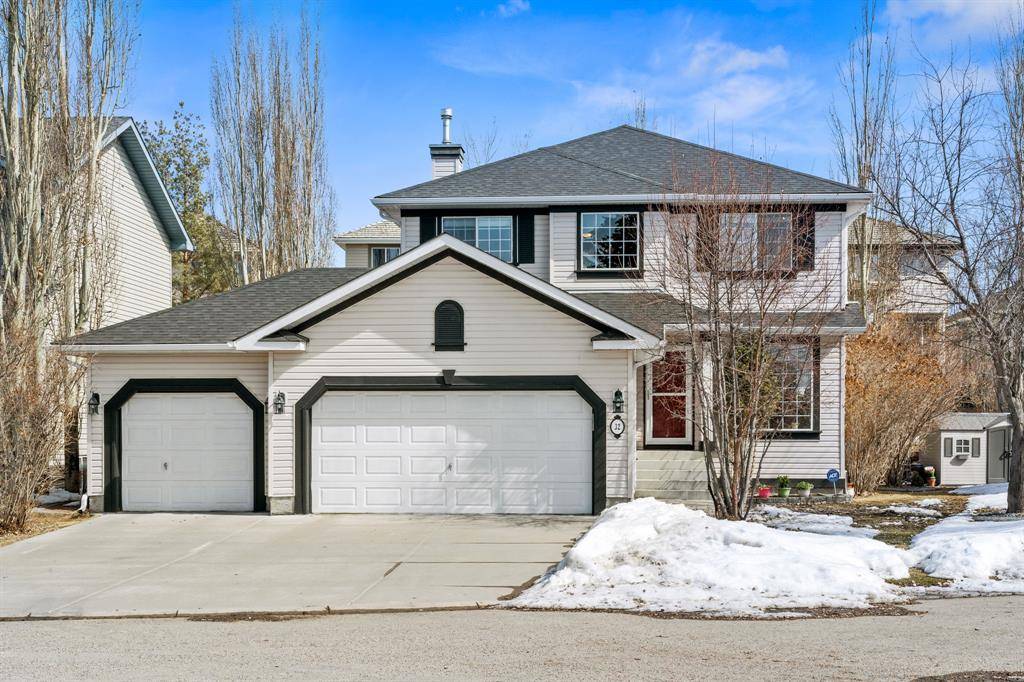 Calgary, AB T2Z 3B3,32 Douglasdale CRES SE