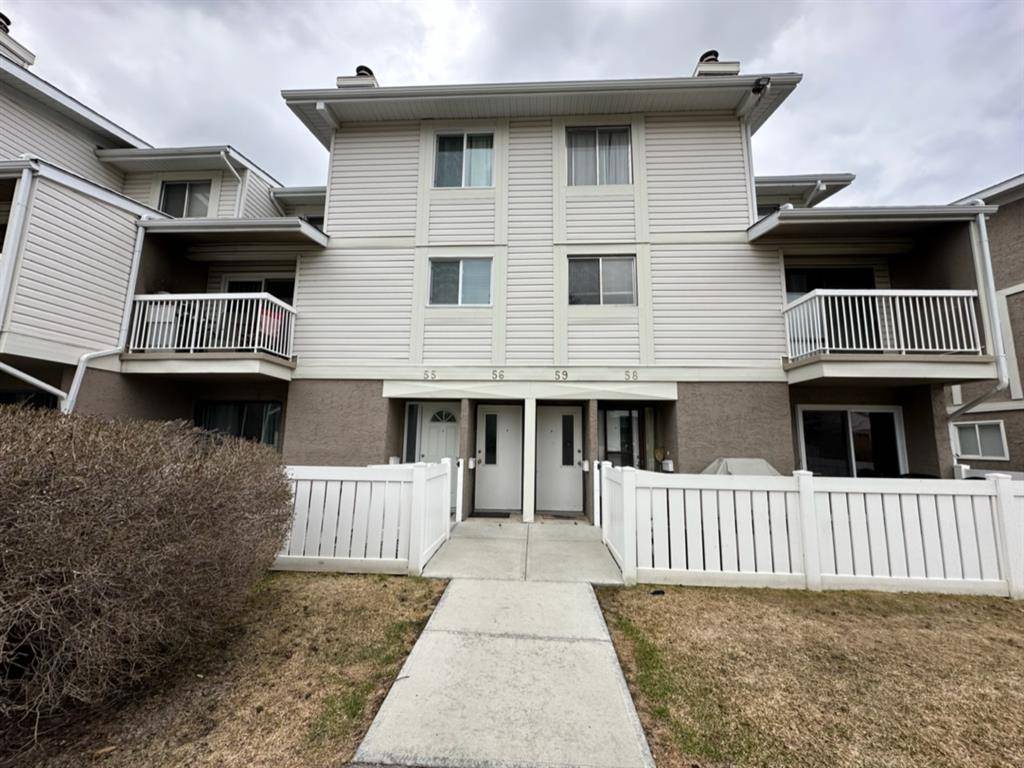 Calgary, AB T3E 6N5,3015 51 ST SW #59