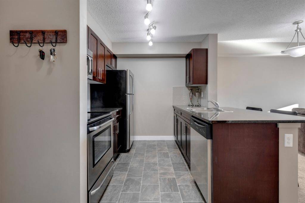 Calgary, AB T2X 2B9,81 Legacy BLVD SE #1403